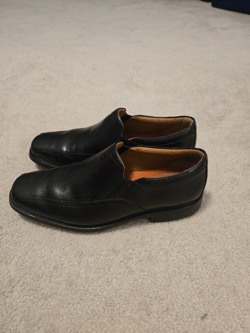 Mens Clarks dress shoes